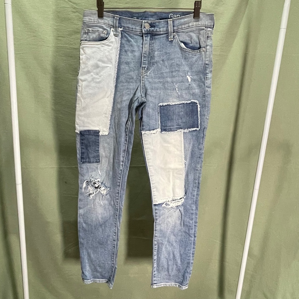 Gap 1969 Girlfriend Patch Drift Jeans - Size 28